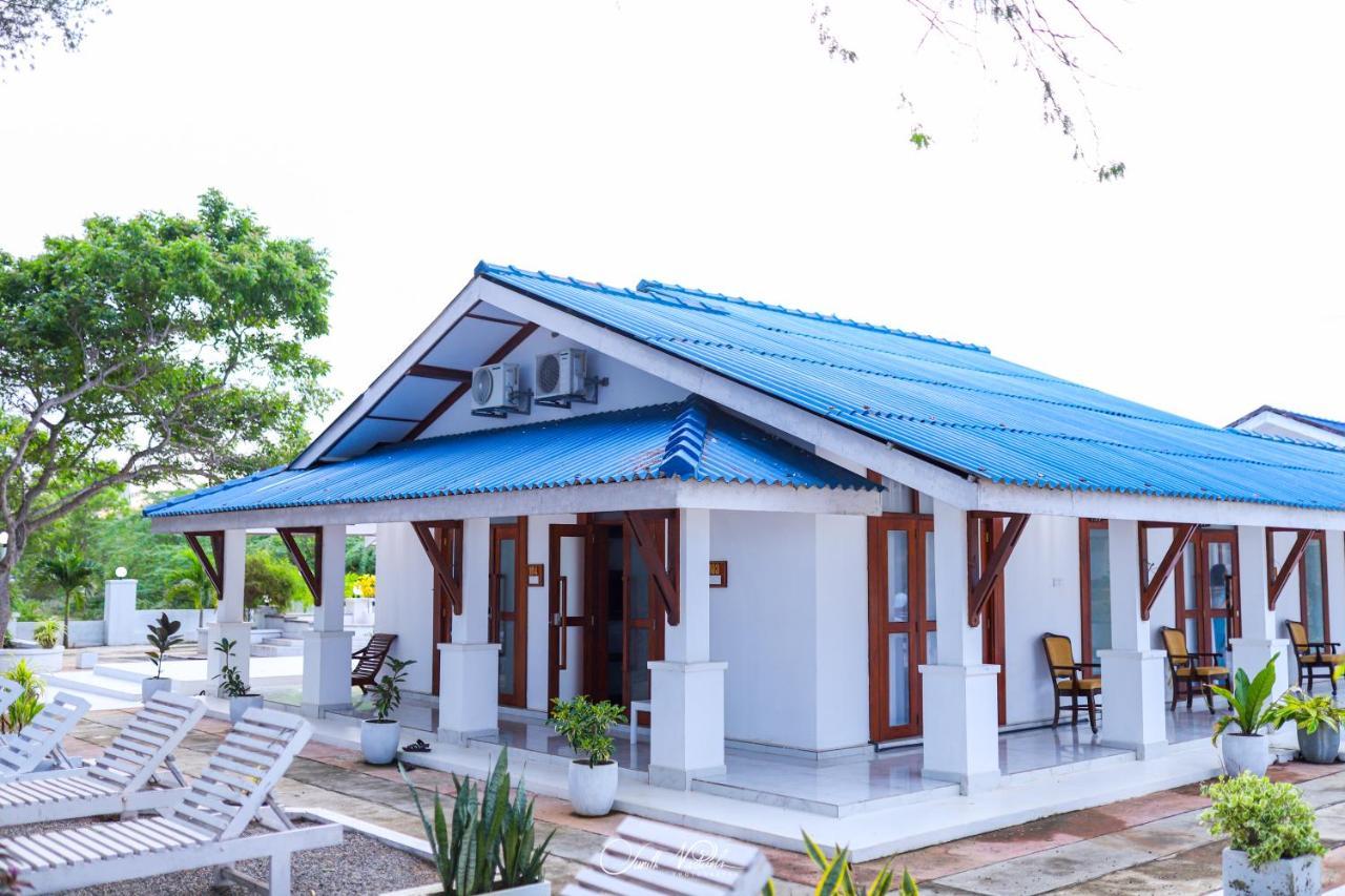 Ceylonta Beach Resort And Spa Hambantota Exterior foto