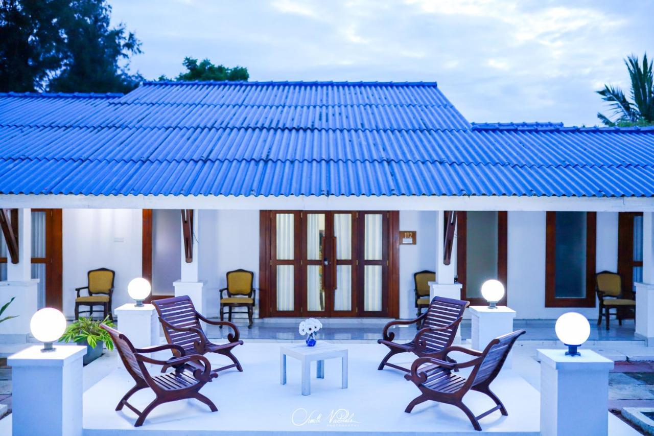 Ceylonta Beach Resort And Spa Hambantota Exterior foto