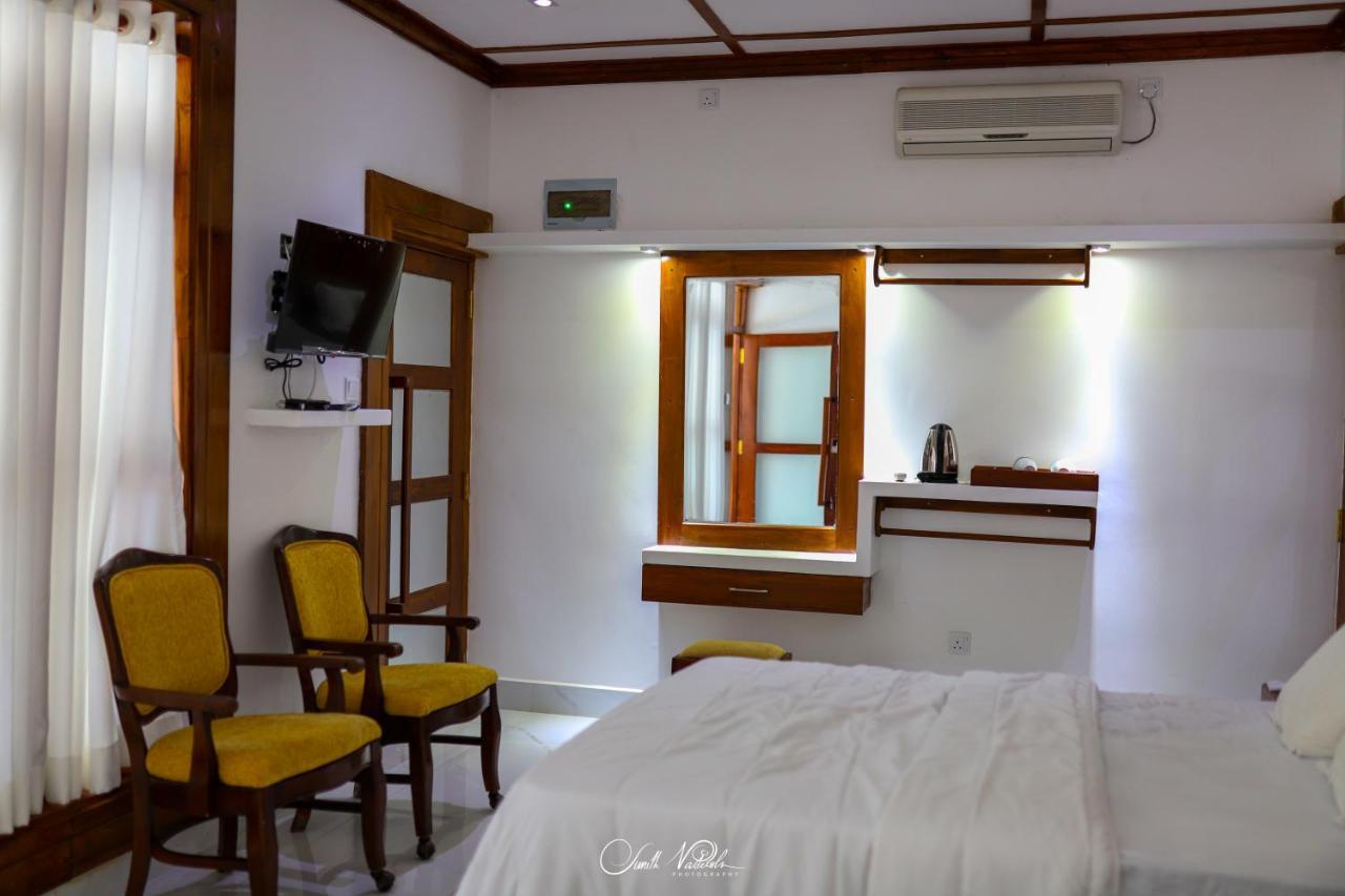 Ceylonta Beach Resort And Spa Hambantota Exterior foto