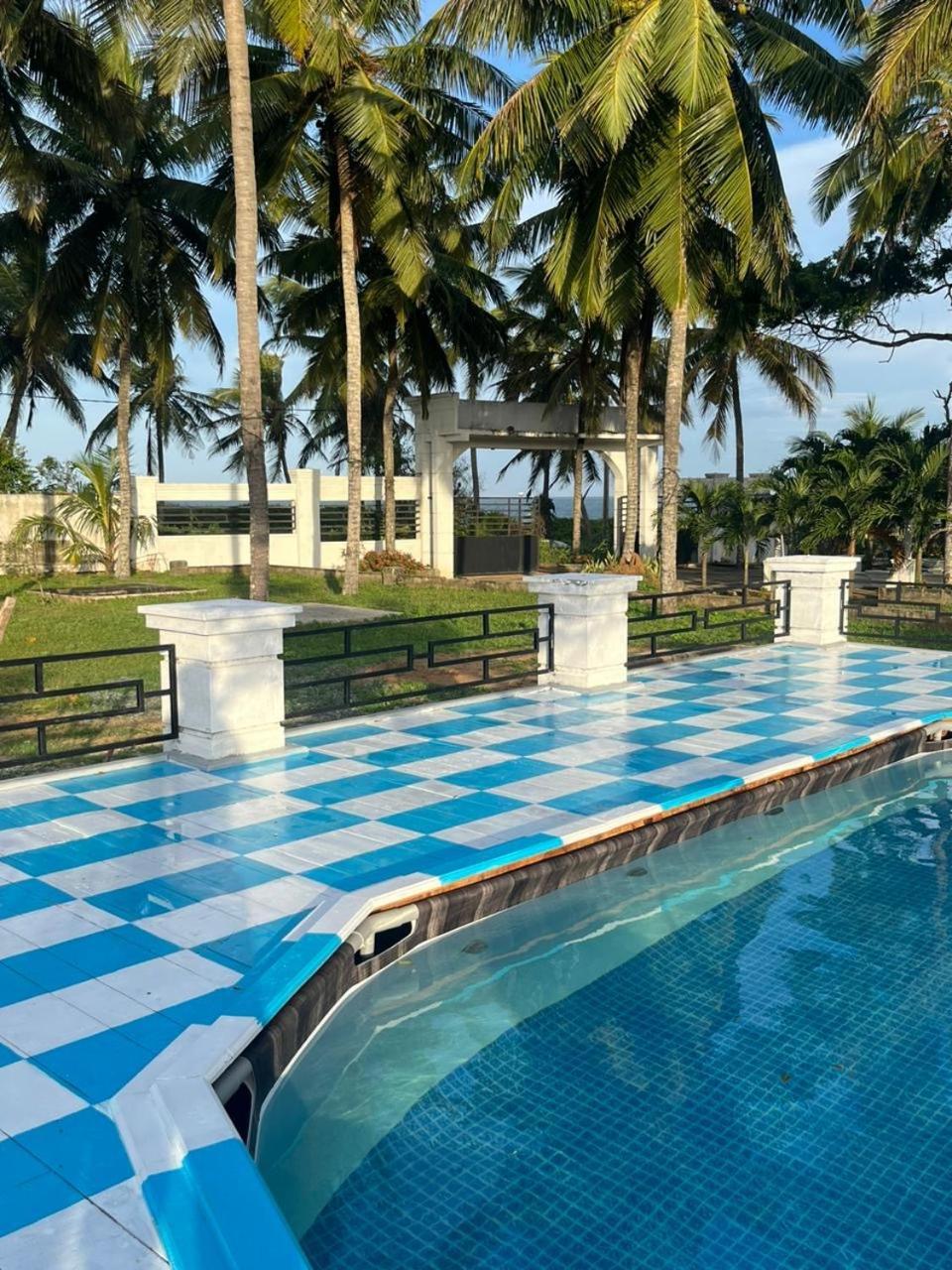 Ceylonta Beach Resort And Spa Hambantota Exterior foto